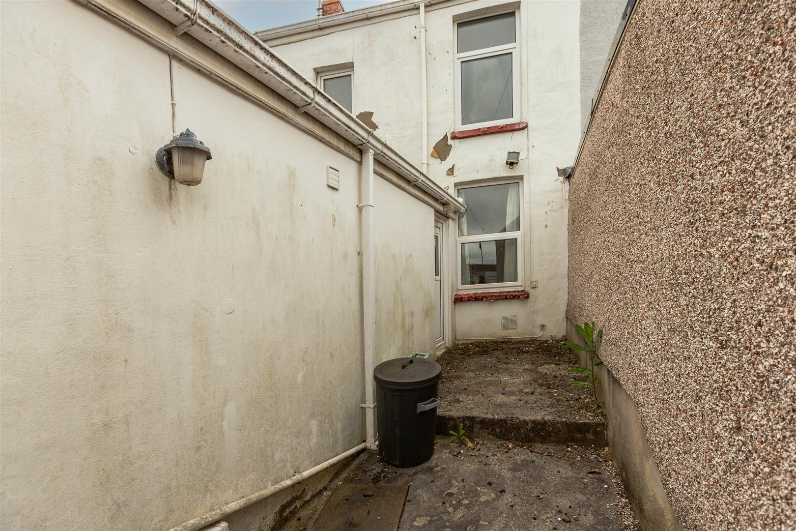 Downing Street, Llanelli, SA15 2UA
